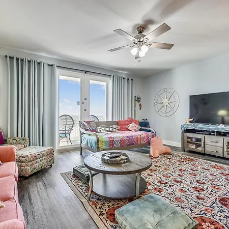 Laketown Wharf 835 - Very Cool 1 Bedroombunks, Sleeps 6, Free Fun! Condo